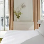 Maison Delano 5*