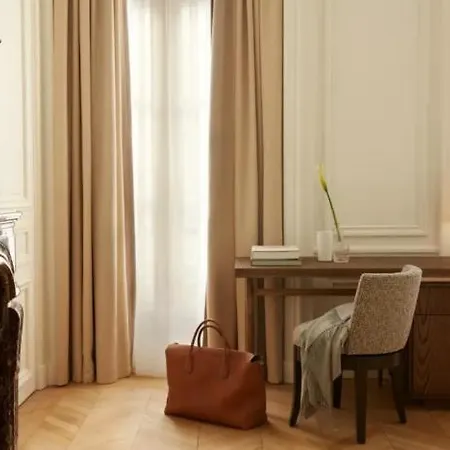 Maison Delano Hotel